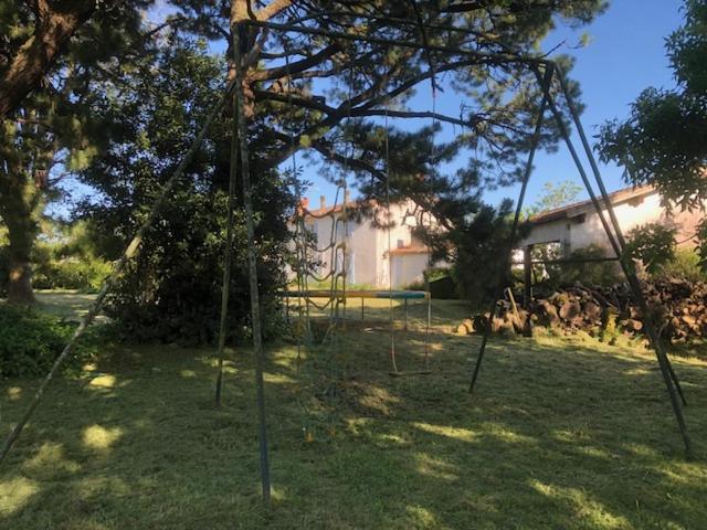 La Vieille Cure, Spa, Wifi A 20 Min Des Plages La Jonchere