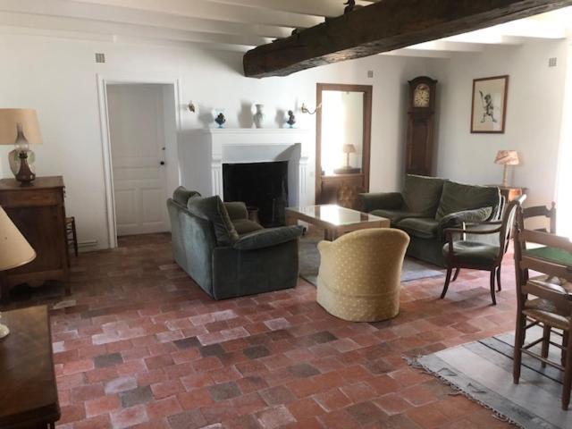 La Vieille Cure, Spa, Wifi A 20 Min Des Plages Holiday home
